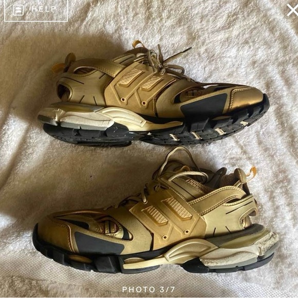 Balenciaga Metallic Gold.Slight scuffs overall 8/10 shoe condition. DM ME FOR PU - Picture 7 of 8